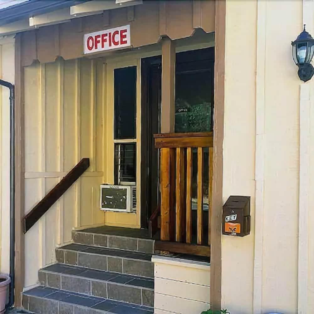 Miners Motel Джеймстаун Экстерьер фото