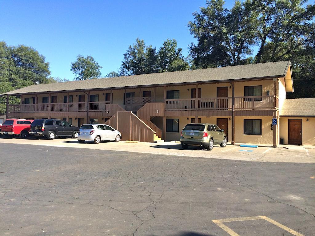Miners Motel Джеймстаун Экстерьер фото
