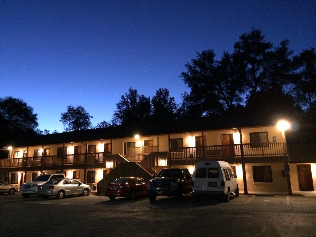 Miners Motel Джеймстаун Экстерьер фото